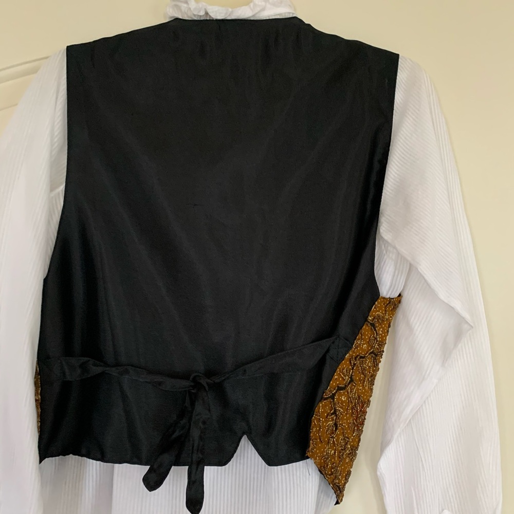 Beaded Vest - Picture 6 of 7